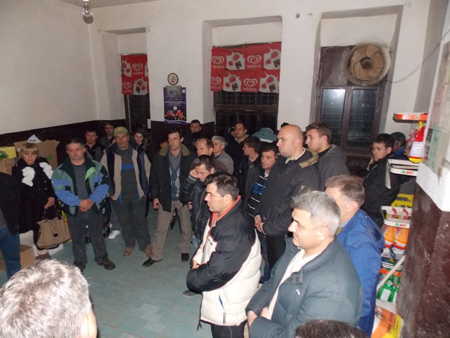 karabinci-parlament (1)