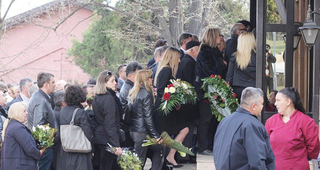 pogreb mladenov (4)