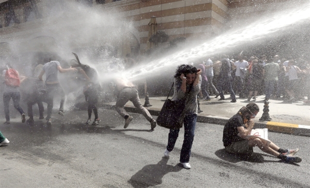 istanbul-protestiprvijuni12