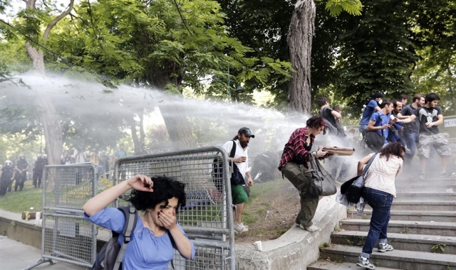 istanbul-protestiprvijuni13