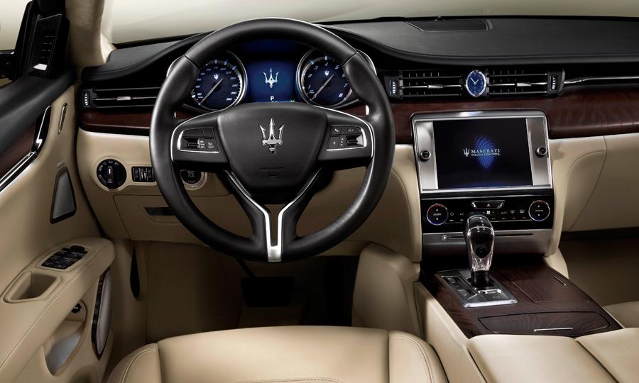 2014-Maserati-Quattroporte-V8-interior-front