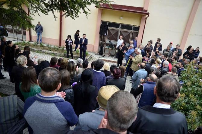 Zaev 3