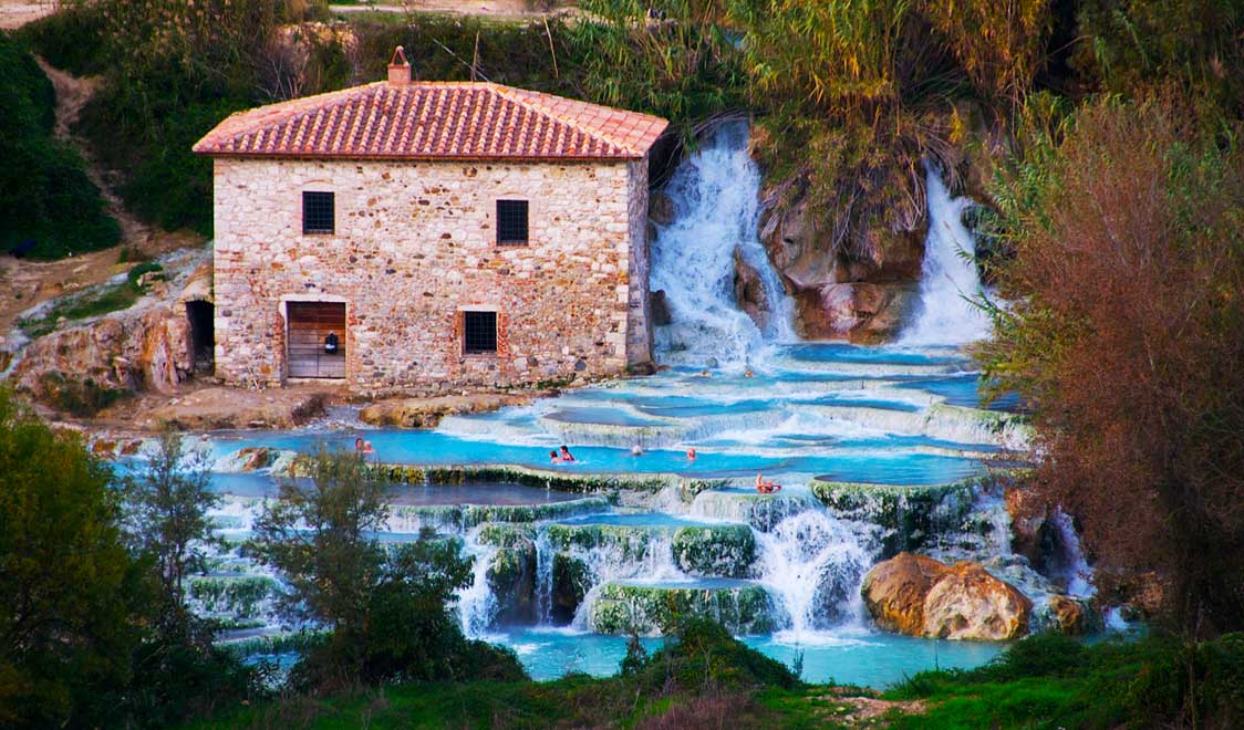 27-places-in-italy-that-dont-look-real-terme-saturnia