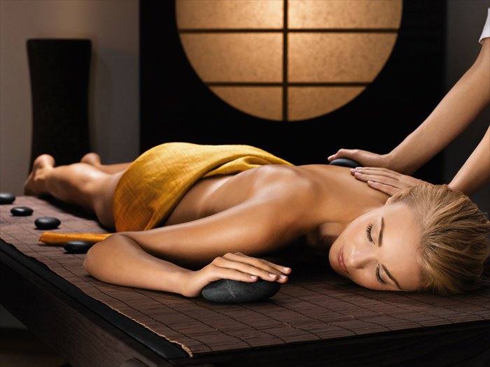 Hot-stone-massage