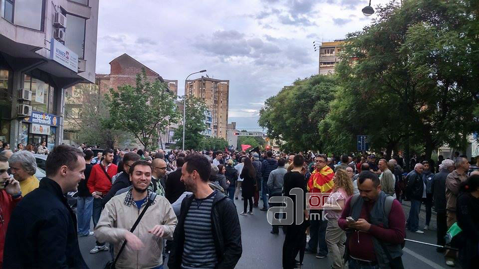 protest11den