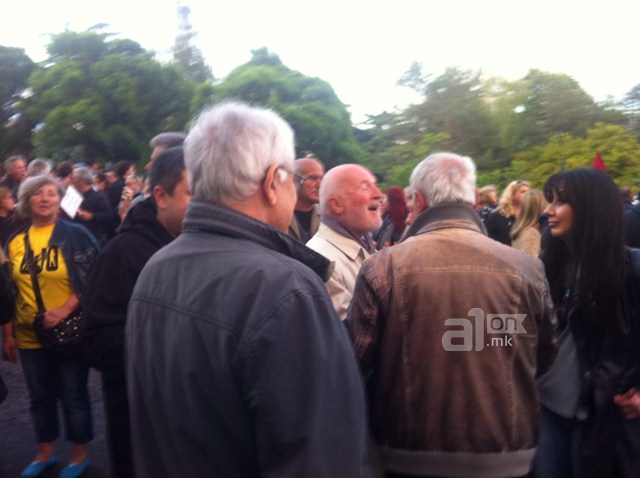 13199229_520959354755065_191343431_o