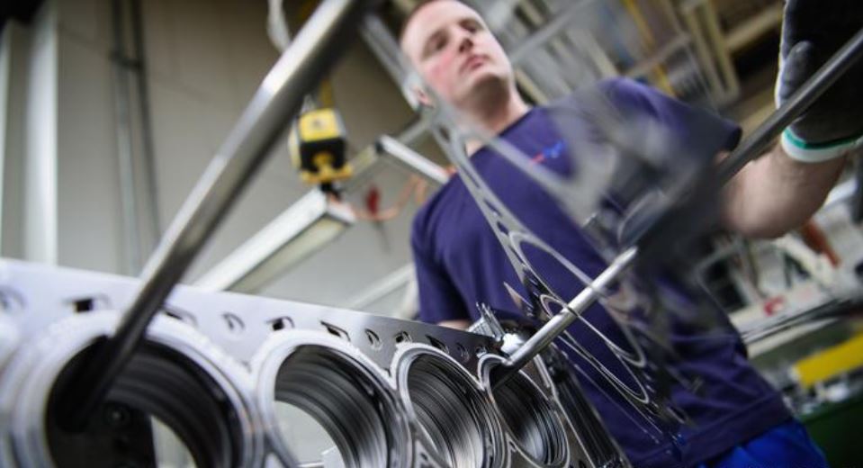 Намален бројот на работници во индустријата