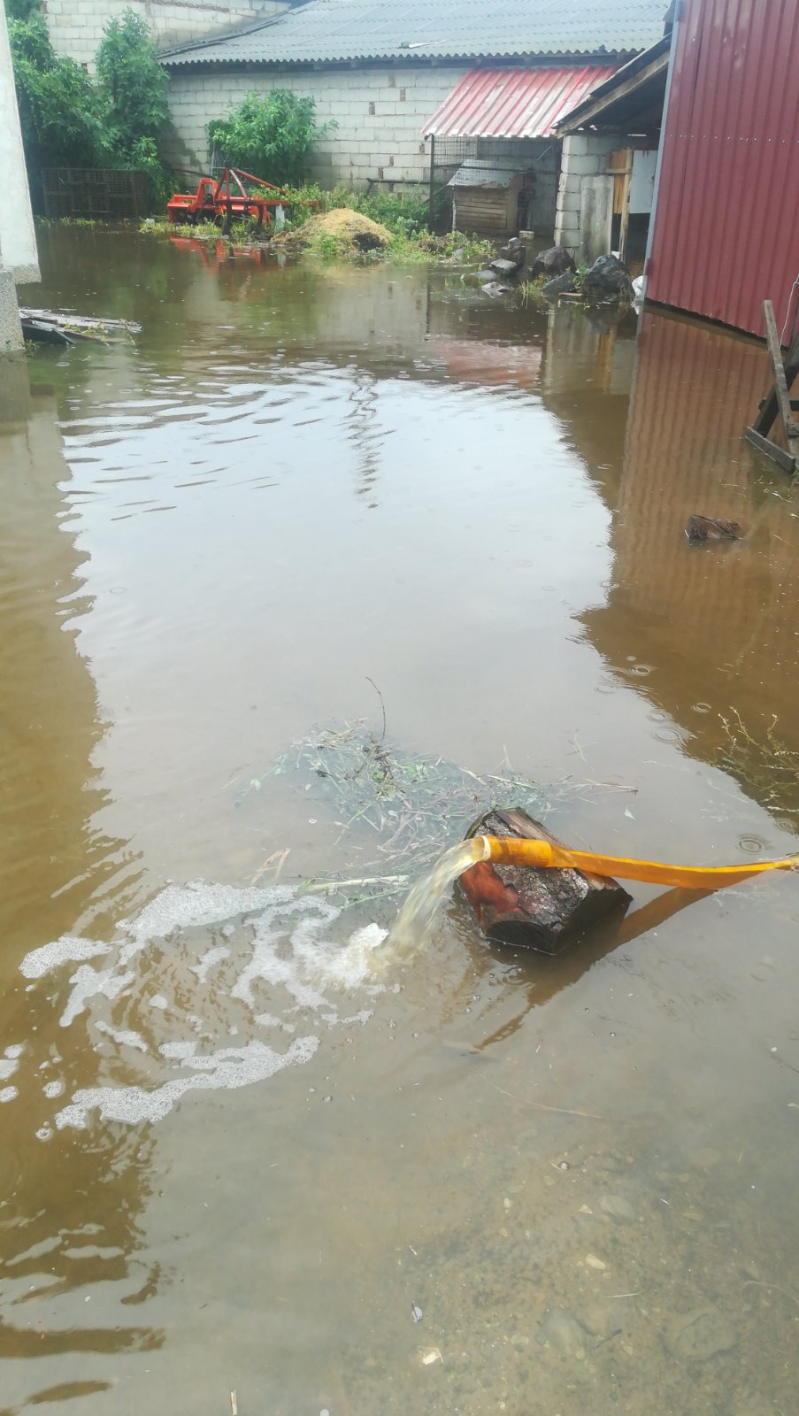 Поплавени куќи по синоќешниот дожд во Куманово