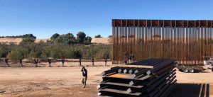 Границата на САД и Мексико е најопасниот премин на светот: Стотици мртви и исчезнати