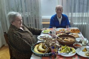 Без воопшто да знае, дедо Благоја на 95 години прележа Ковид-19