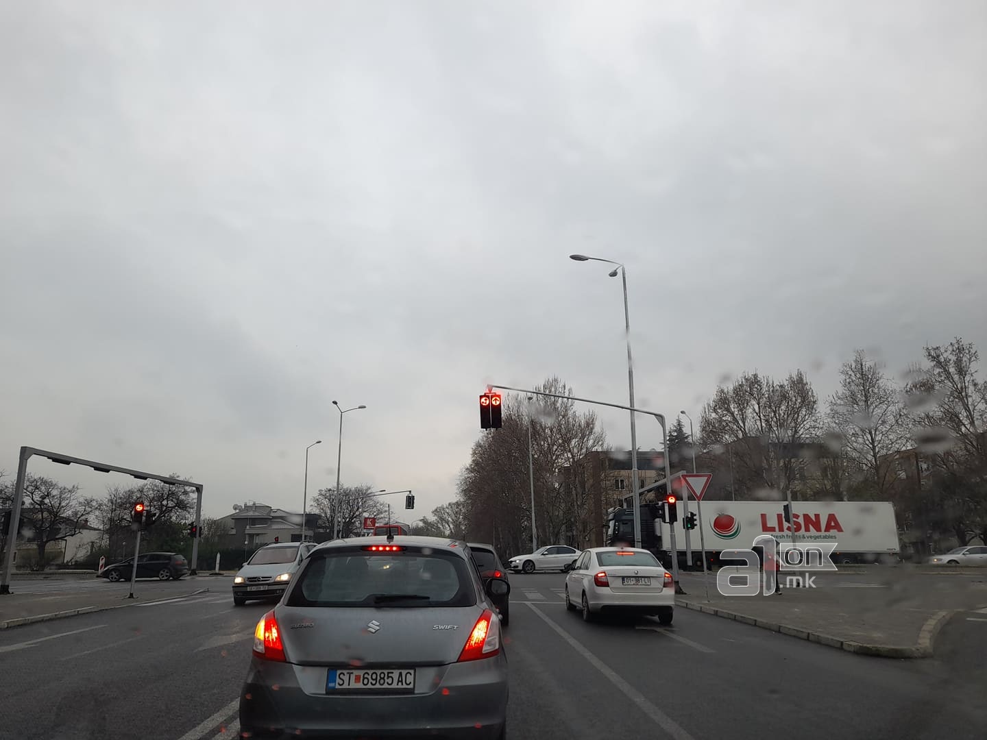 Циклон носи обилни врнежи од дожд, ветер и снег на планините