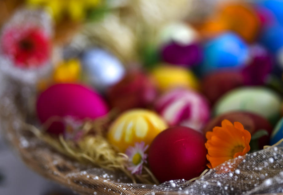 Православните верници го слават Велигден