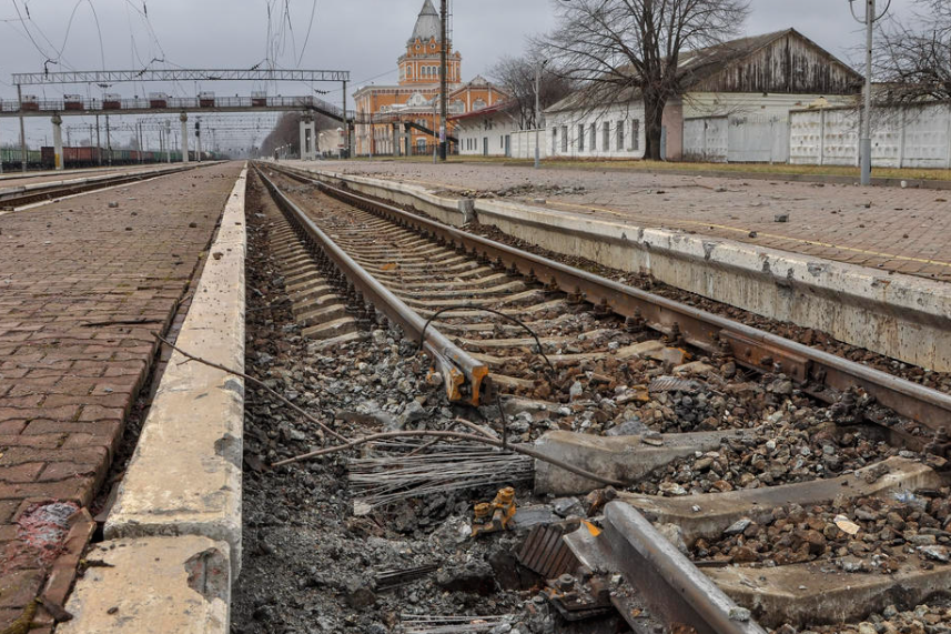 Експлозија на Крим, запрени возови