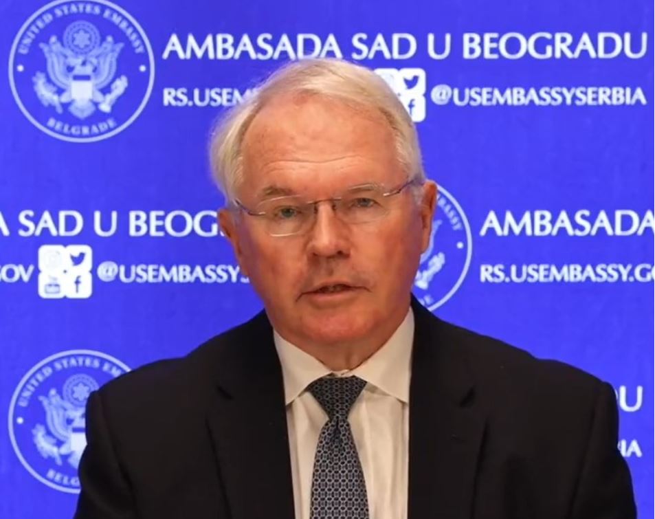 Приштина не ги послуша САД, ќе има последици порача американскиот амбасадорот во Србија