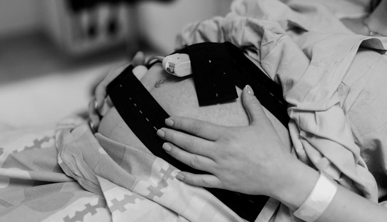 Лекари во Полска одбиле да направат абортус, жената починала од сепса
