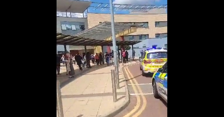 ВИДЕО: Напад со нож во болница во Лондон, двајца повредени