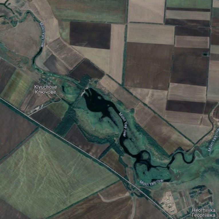 Украина: Русите разнесоа уште една брана