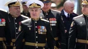 Командантот на руската Црноморска флота се појави денеска, еден ден откако Киев објави дека е убиен