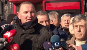 Стојановски: Од советот зависи дали ќе има нормален јавен превоз во Скопје