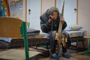 (ВИДЕО) 98-годишната Украинка Лидија го фасцинираше светот: Ја преживеав Втората светска воја, ова е полошо