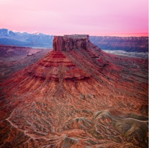 Откриен уште еден мистериозен монолит