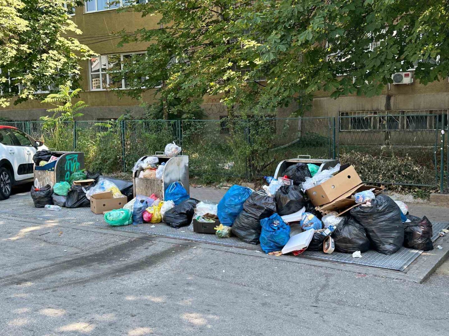 Правиме помалку ѓубре од Европејците, проблем е што не селектираме, но и токсичноста на индустрискиот отпад