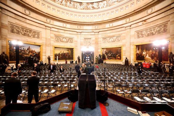 epa11838365 Staff prepare for the inauguration of US President-elect Donald Trump in the US Capitol Rotunda in Washington, DC., USA, 20 January 2025. US President-elect Donald Trump will be sworn in for a second term as president of the United States on 20 January. The presidential inauguration will be held indoors due to extreme cold temperatures in DC.  EPA-EFE/CHIP SOMODEVILLA / POOL