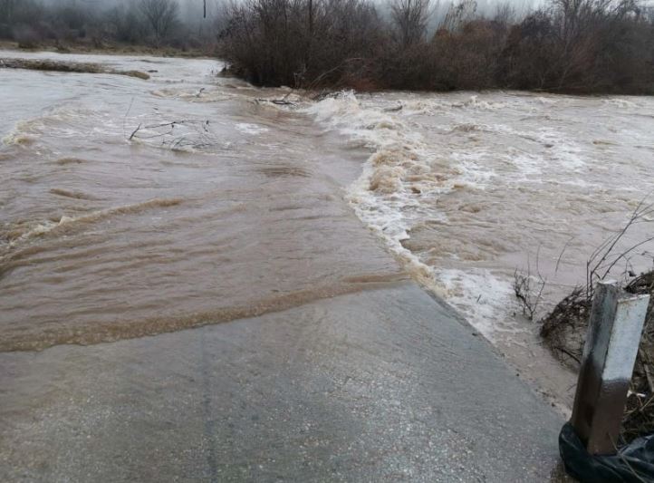 Нема опасност за населението по излевањето на Маркова Река ...