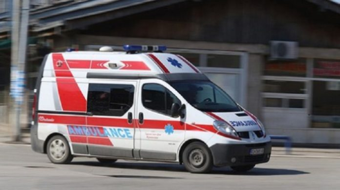 Маж сечеше дрва, се повреди и почина на пат кон болница