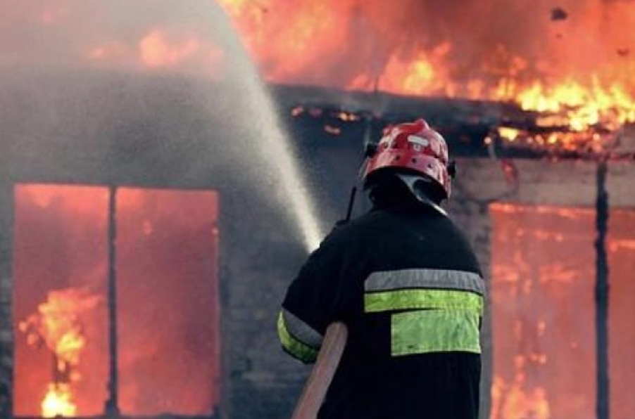 Пожар во станбена зграда во Констанца: Десетици се евакуирани, девет лица се во болница