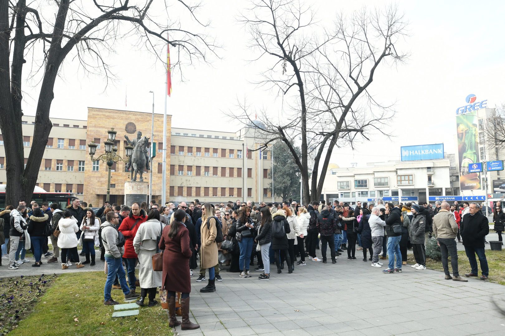„Сакам да работам“ до „Шанса за Центар“: Не терајте дневна политика со игрите на среќа, така не се заштитува младината
