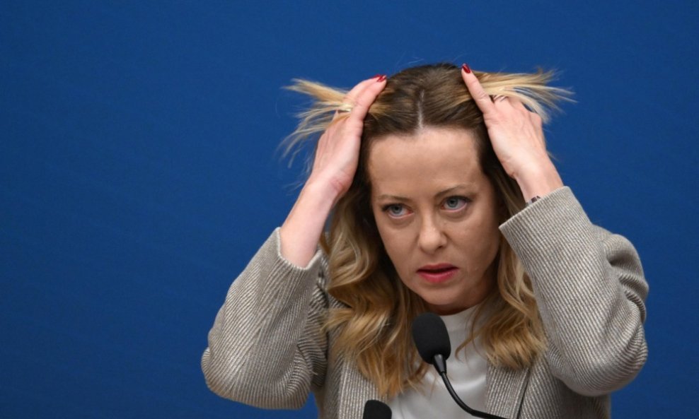 Мелони го брани папата: Нормално е да повикува на мир!