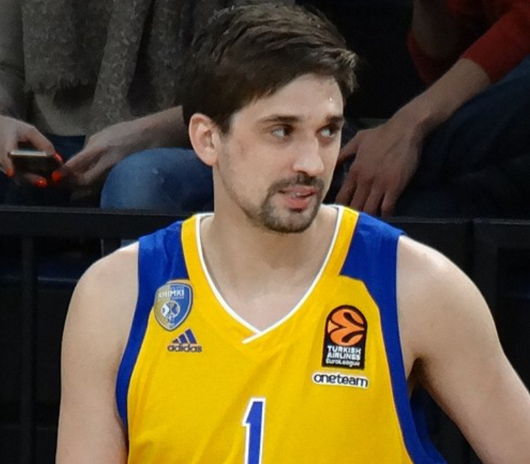 „Не ми дозволија да дојдам во Звезда и Партизан“