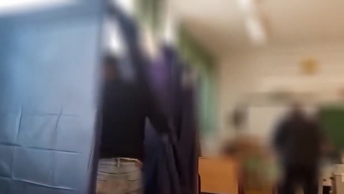 ВИДЕО: Се појави снимка, се тврди дека докажува изборна измама на владеачката Фидес во Унгарија