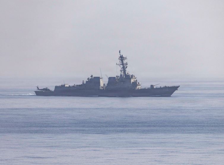 „Политико“ алармира: Смртоносна игра во Ормутскиот теснец