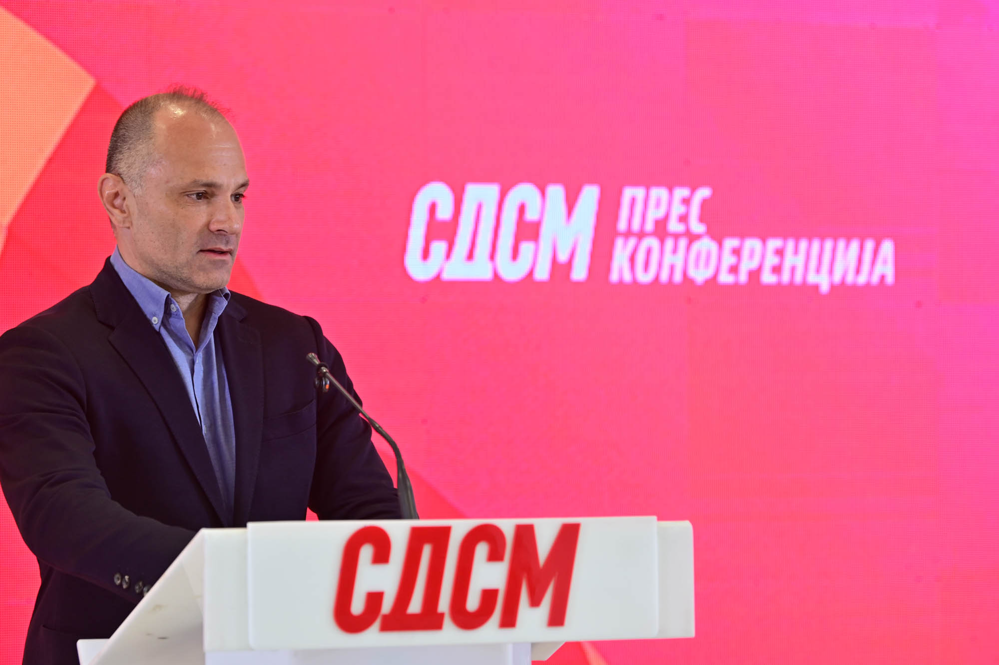ВИДЕО: Мицкоски е лажго, идентитет е најсилен кога е дел од Европа, а не кога е затворен во изолација и сиромаштија, вели Филипче