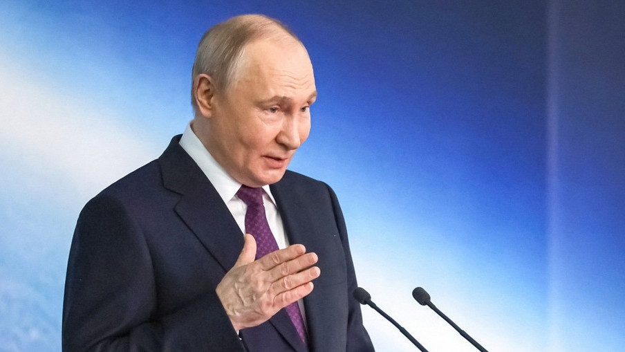 Путин: Русија ќе продолжи да ги модернизира своите нуклеарни сили