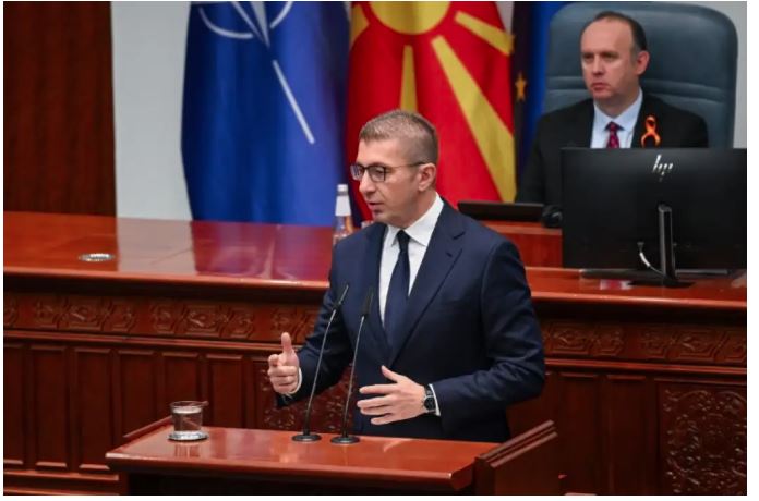 Собранието ја изгласа реконструкцијата на Владата – избрани осум нови министри
