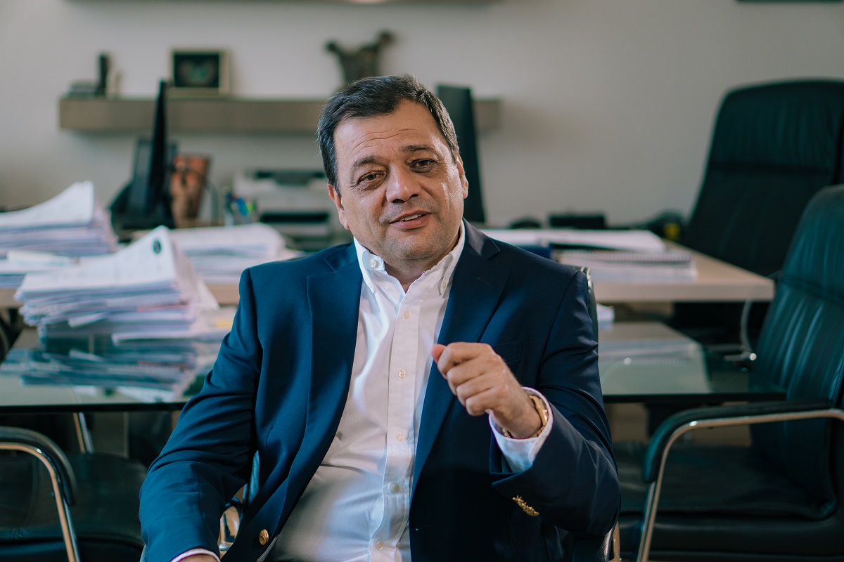 Анѓушев за Bloomberg: Македонија може да ја складира евтината струја во батерии и да ја извезува кога цените се повисоки