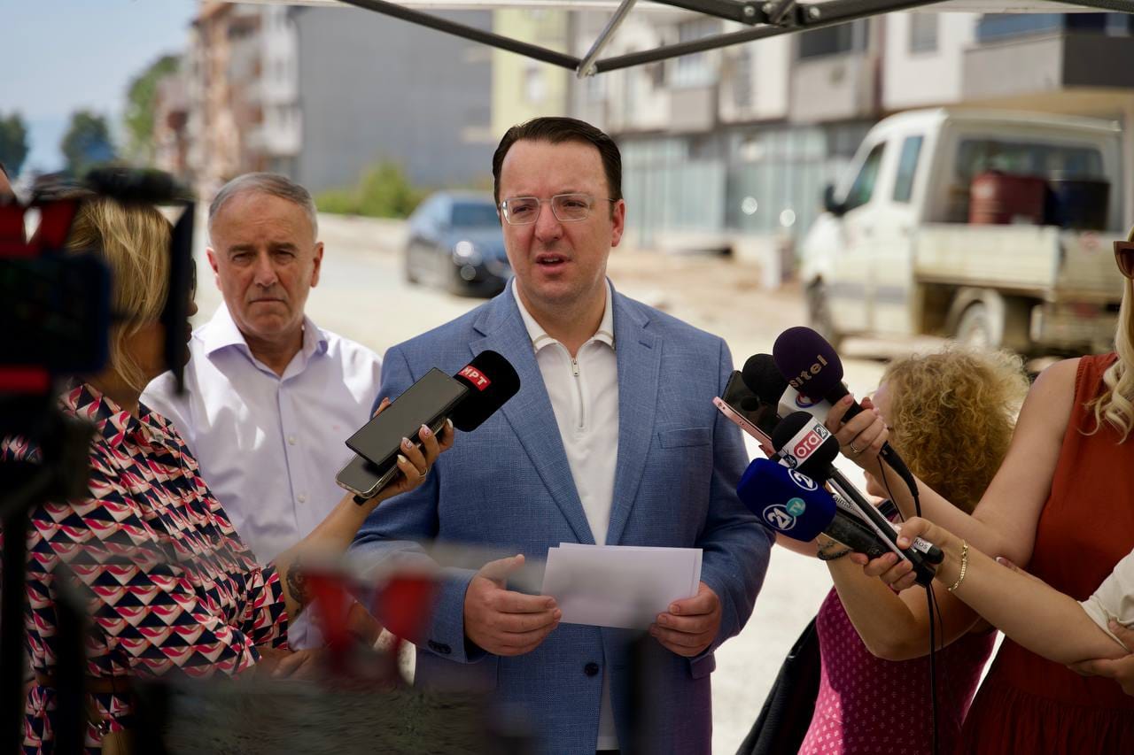 Николоски: Правиме се што може за да им помогнеме на превозниците, склучуваме билатерални договори со земјите кои се дел од Шенген зоната