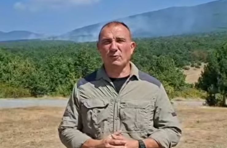 (ВИДЕО) Ангелов: Пожарот на Пелистер не стивнува – на терен се пожарникари, механизација и воздухоплови