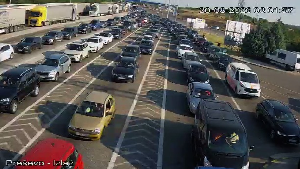 ВИДЕО: „Безбеден град“ и за странци, најмногу гужва и реакции на влез преку Прешево