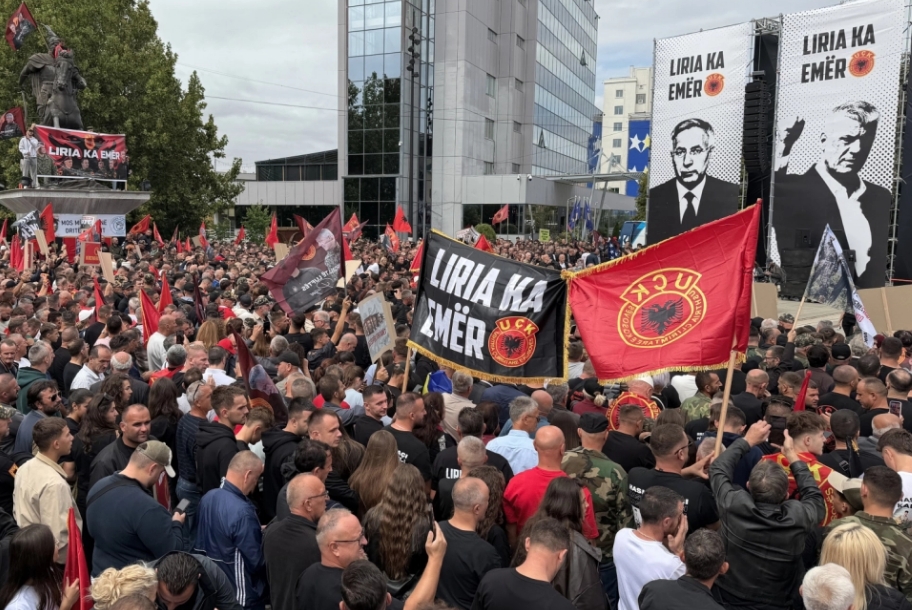 (ВИДЕО) Собир за поддршка на поранешните лидери на ОВК: Размислете за последиците пред да донесете одлука!