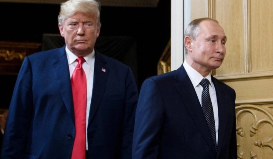 Трамп денеска ќе има телефонски разговор и со Путин, и со Зеленски