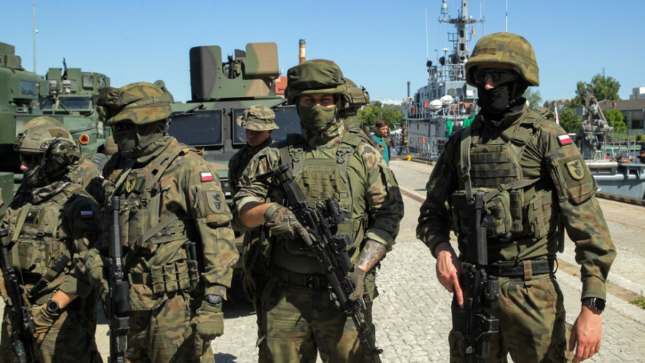 Полска почна да им испраќа мобилизациски покани на граѓаните