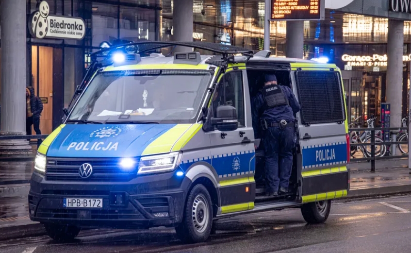Голема полициска акција во Полска по нападите во училиштата – проверени 50.000 објекти, уапсени 79 лица