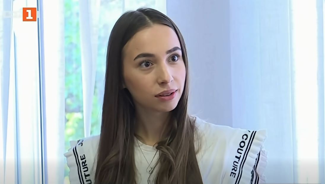 Михаилова слободно ја мина границата со Бугарија, бугарското МНР не било известено за нејзините потези