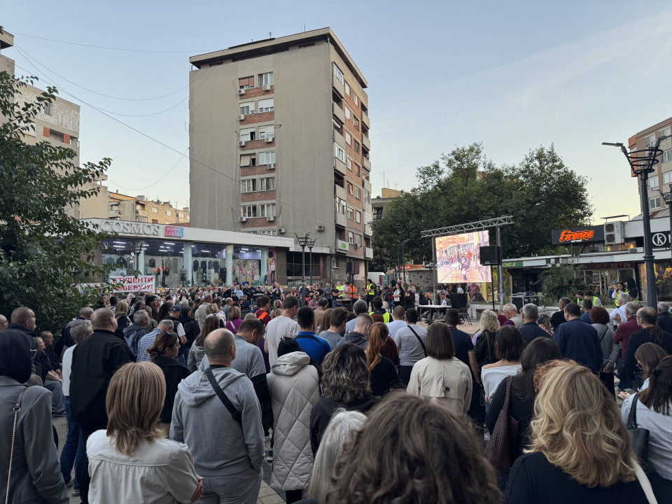 Студентите во Србија предупредуваат на „фантомски гласачи“